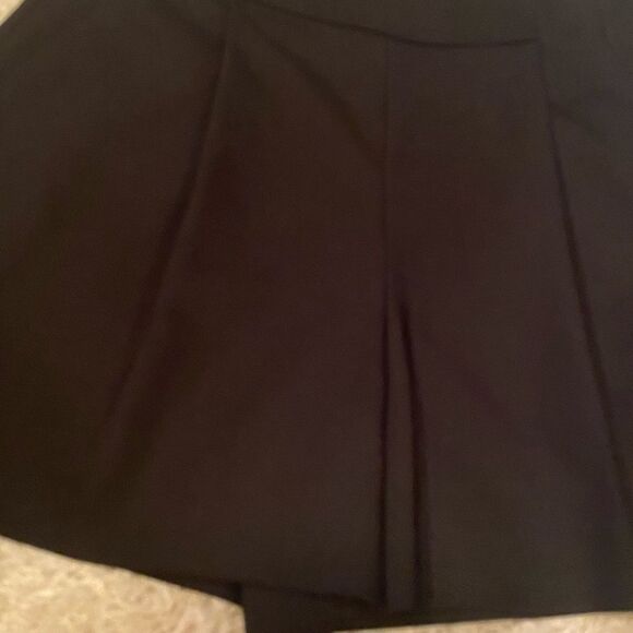 Zara  Black Shorts Size Small Pleated - Picture 10 of 10